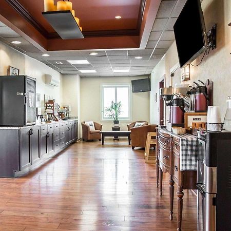 Island Inn & Suites, Ascend Hotel Collection Piney Point Eksteriør bilde