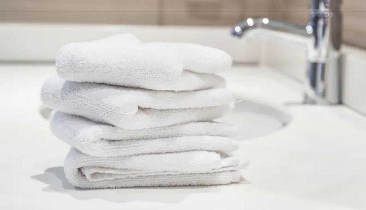 Island Inn & Suites, Ascend Hotel Collection Piney Point Eksteriør bilde