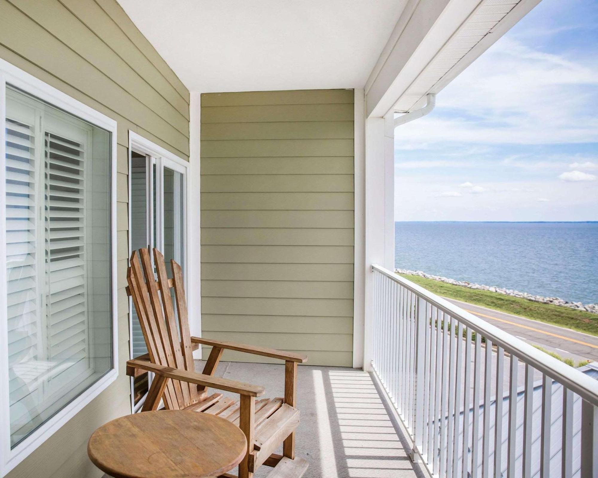 Island Inn & Suites, Ascend Hotel Collection Piney Point Eksteriør bilde
