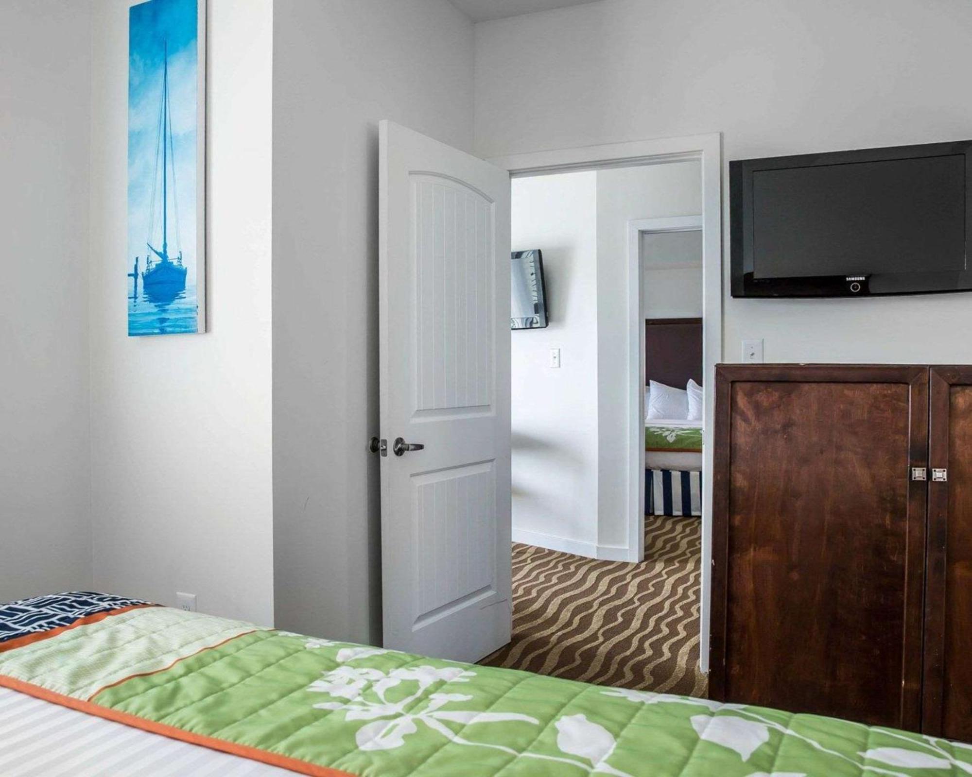 Island Inn & Suites, Ascend Hotel Collection Piney Point Eksteriør bilde