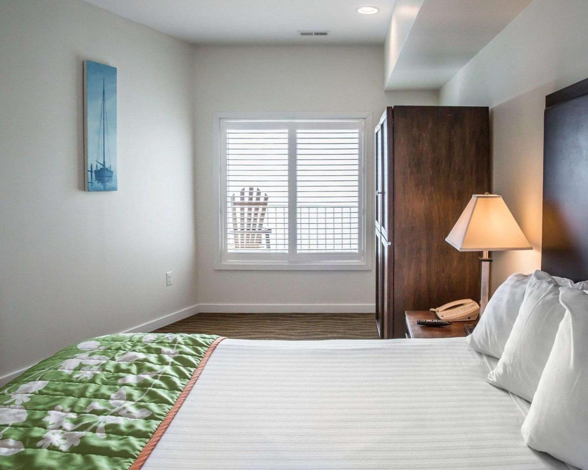 Island Inn & Suites, Ascend Hotel Collection Piney Point Eksteriør bilde