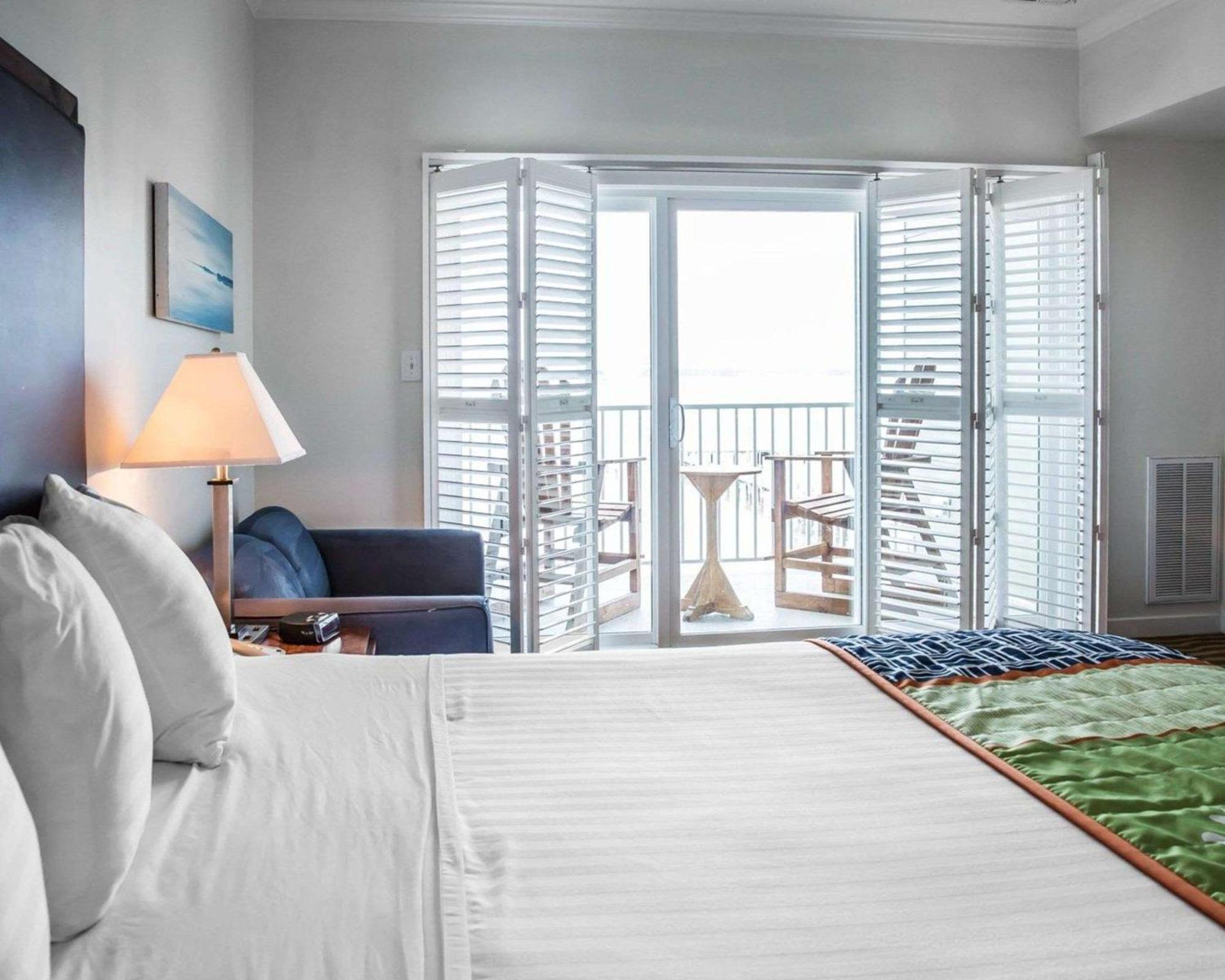 Island Inn & Suites, Ascend Hotel Collection Piney Point Eksteriør bilde