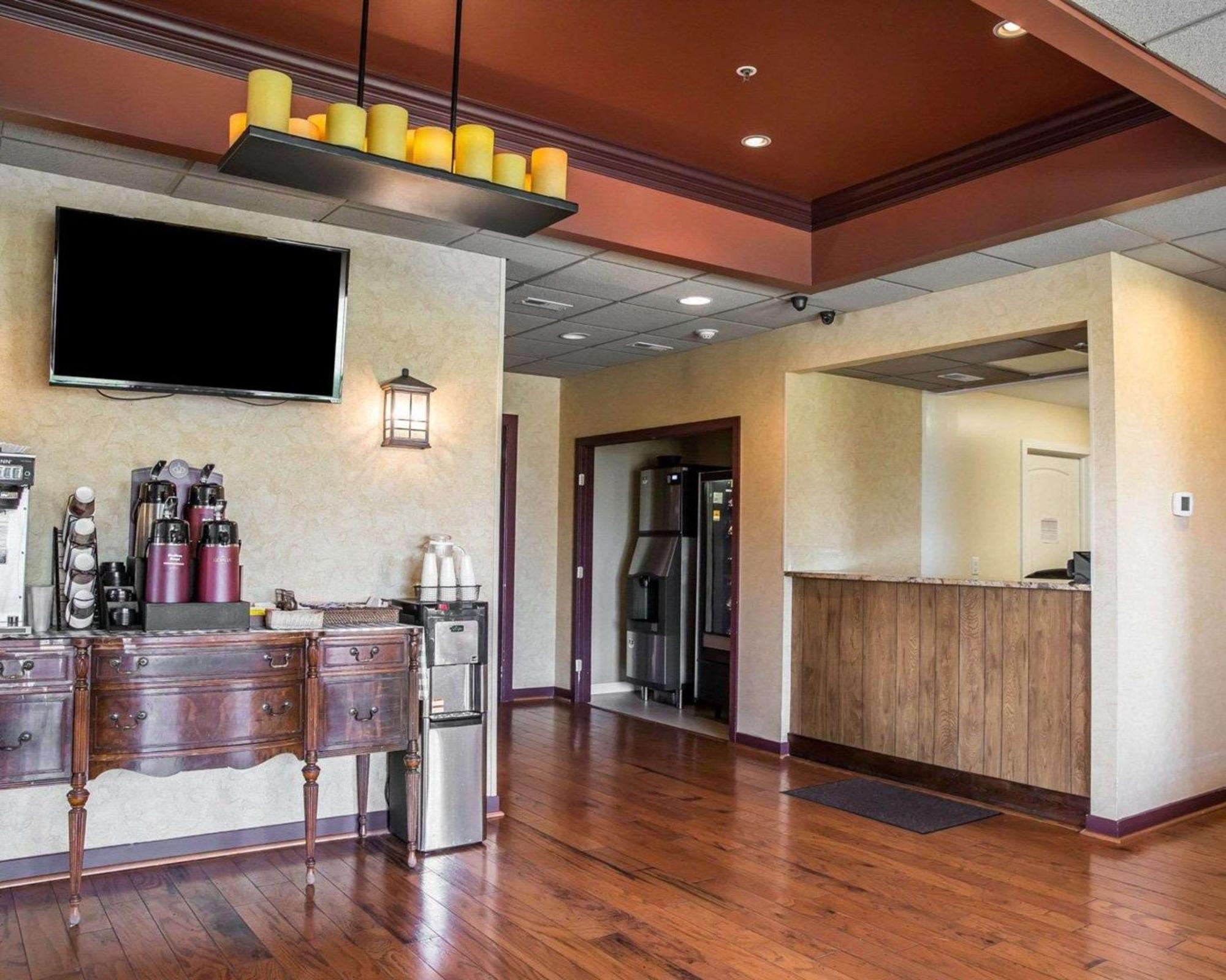 Island Inn & Suites, Ascend Hotel Collection Piney Point Eksteriør bilde