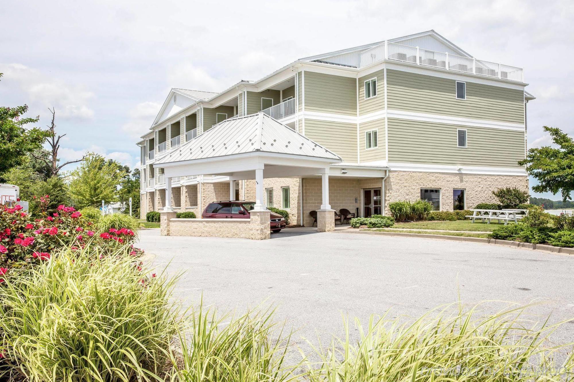 Island Inn & Suites, Ascend Hotel Collection Piney Point Eksteriør bilde
