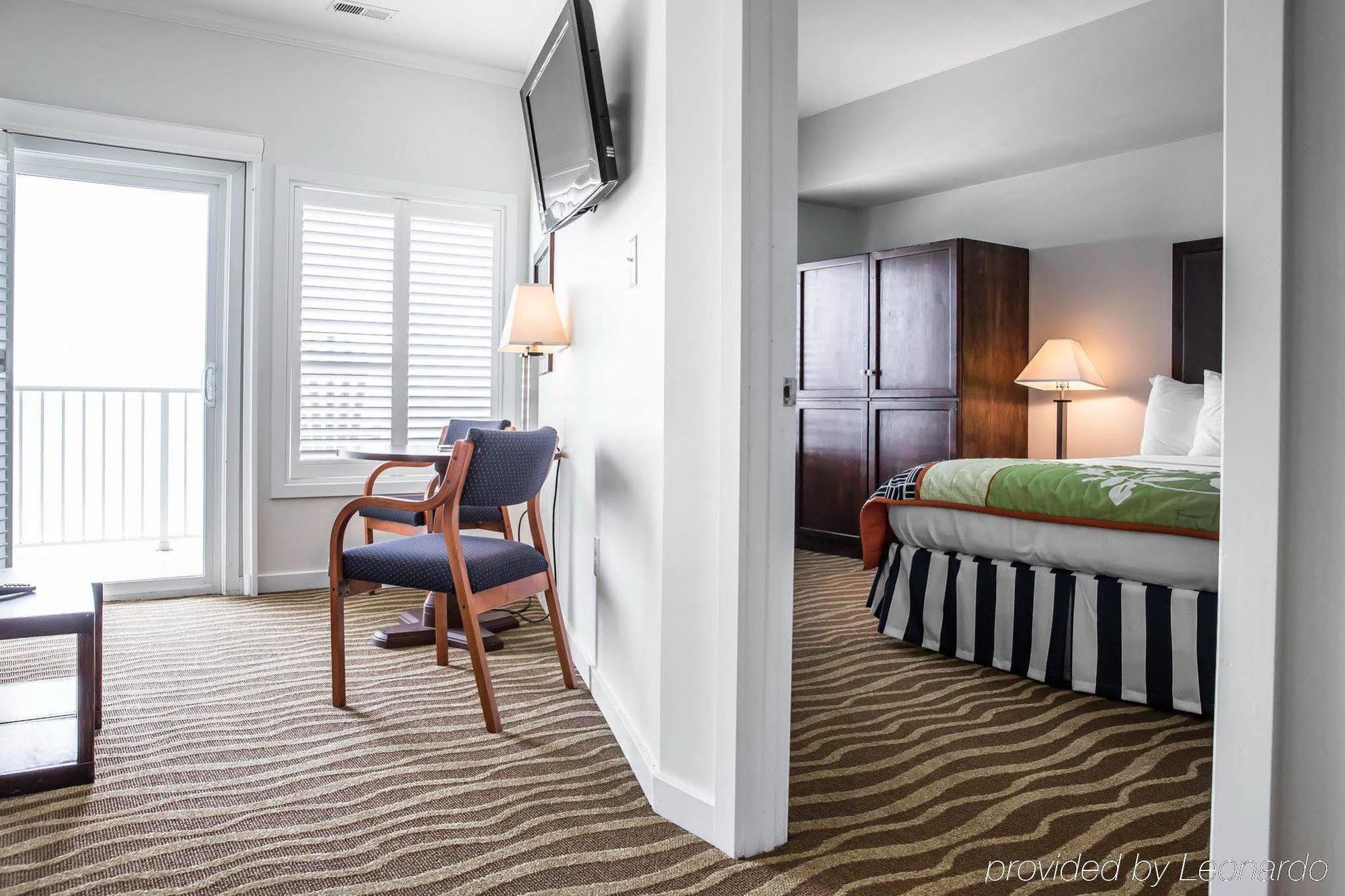 Island Inn & Suites, Ascend Hotel Collection Piney Point Eksteriør bilde